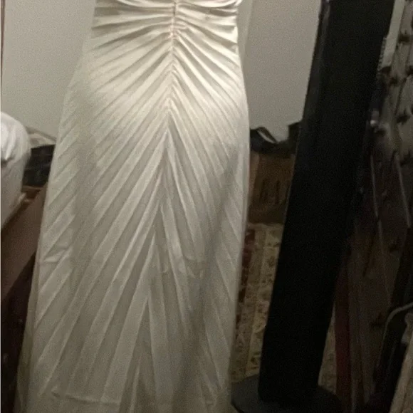 NWT - The A&F Giselle Sunburst Pleated Maxi Dress - Picture 8 of 11